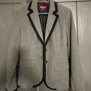 Gray and black blazer